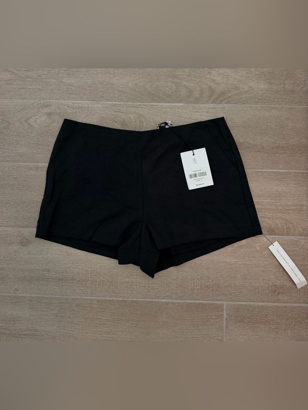 NWT Reformation June Low Rise Shorts - Picture 4 of 6